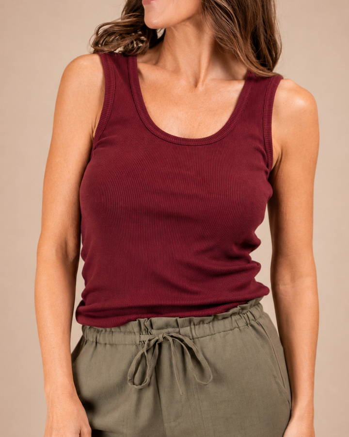 Larrisa Tank